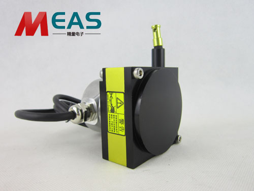 ����λ�ƾ��a�����·�к����c(di��n)���������С��������U��