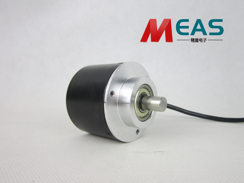 �������a���D�ӕr��ݔ���}�_��ͨ�^Ӌ���O���֪����λ�ã������a�����ӻ�ͣ늕r������Ӌ���O��ăȲ�ӛ����ӛסλ�á��@�ӣ���ͣ늺󣬾��a���������κε��Ƅӣ�����늹����r�����a��ݔ���}�_�^���У�Ҳ�����иɔ_���Gʧ�}�_����Ȼ��Ӌ���O��ӛ�������c�͕�ƫ�ƣ������@�Nƫ�Ƶ����ǟo��֪���ģ�ֻ���e�`�����a�Y�����F�����֪��.