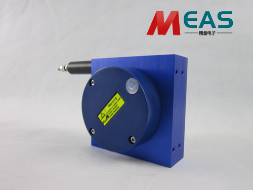 �������λ�ƾ��a�����F���φ��}��С���̴�Ҏ��� 