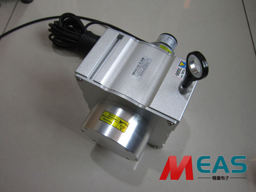 ����������λ�ƾ��a�����x��С����ָ�c�Ի�